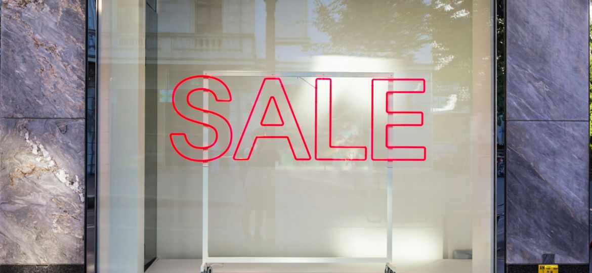 claudio-schwarz-zKT64MtVKQ0-unsplash